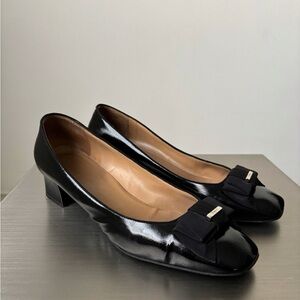 Salvatore Ferragamo Black Flats with Bow Accent size 10